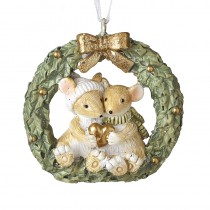 Mice Couple In Wreath Holding Heart